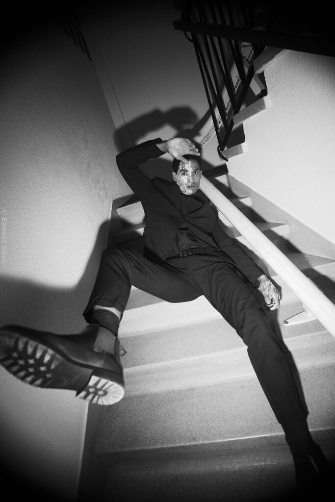 RIVv photographer madrid studio portraits edward olive