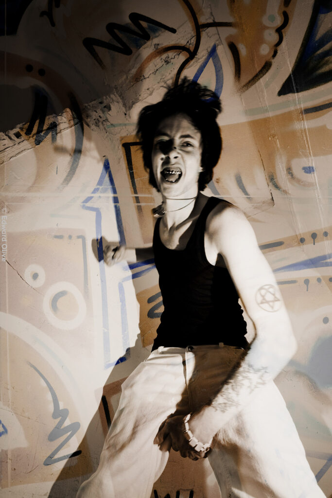 UAIv UAIv edward olive urban culture portrait art photosv