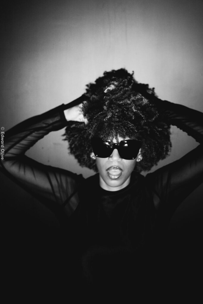 RIVv edward olive art photographer fashion