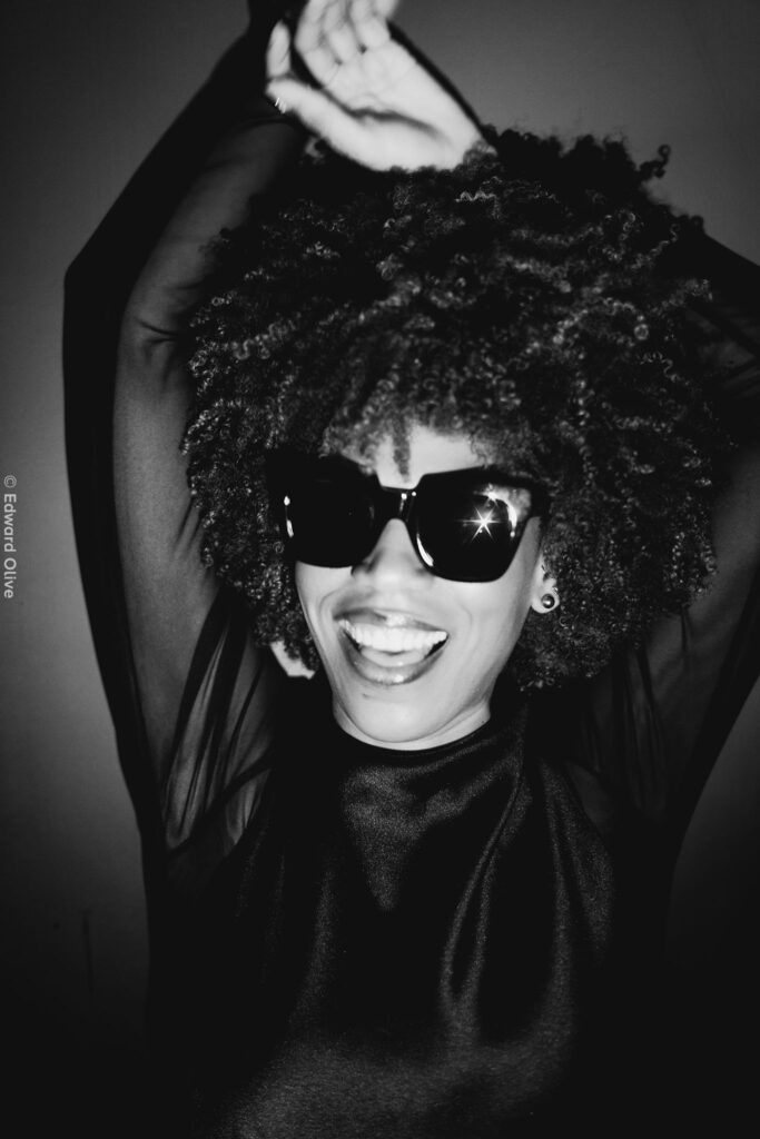 RIVv edward olive art photographer fashion