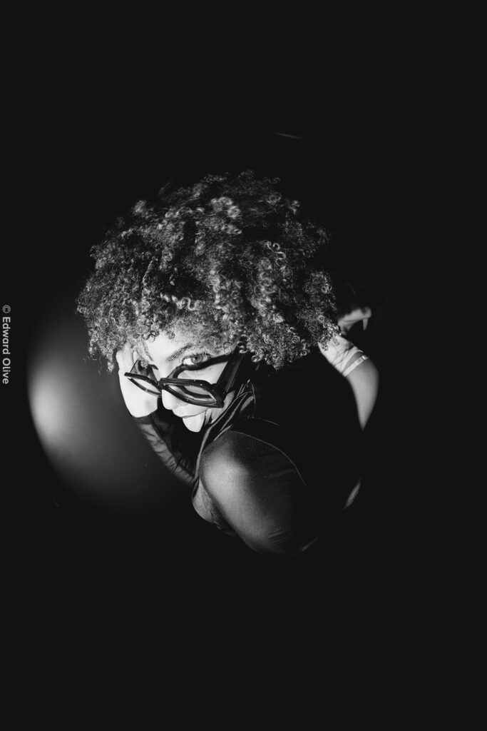 RIVv edward olive art photographer fashion